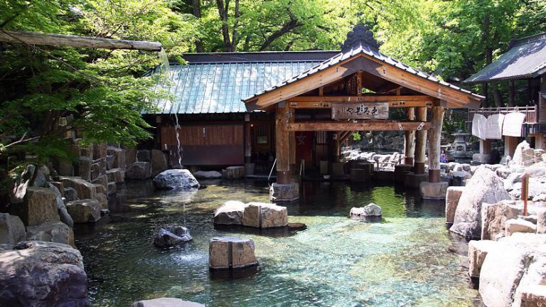 5 Lý do nên trải nghiệm Onsen Ryokan