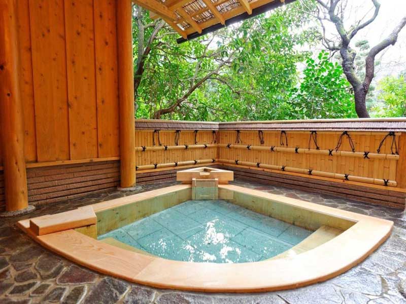 Bồn tắm Onsen kiểu Nhật Món quà vô giá cho sức khỏe