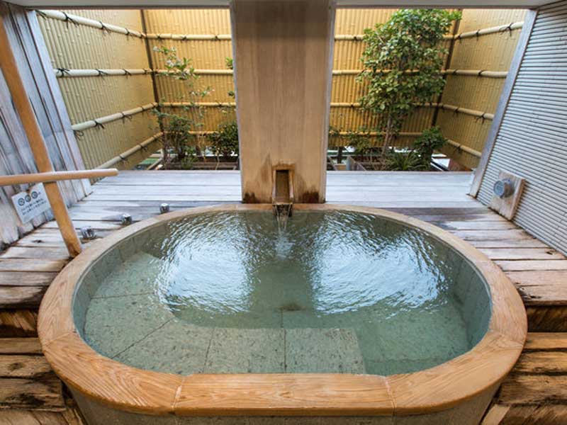 Lợi ích của việc lắp đặt bồn ngâm Onsen trong nhà