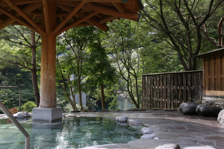 6 loại bồn tắm khác nhau ở Onsen Ryokan